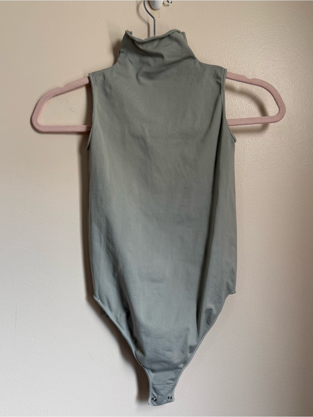 Skims Essentials Seamless Mock Neck Bodysuit Light Grey/Stone Size XXS/XS